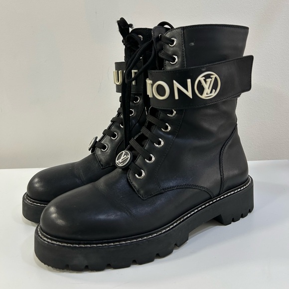 Louis Vuitton Calfskin Monogram Territory Flat Ranger Boots - Picture 5 of 13